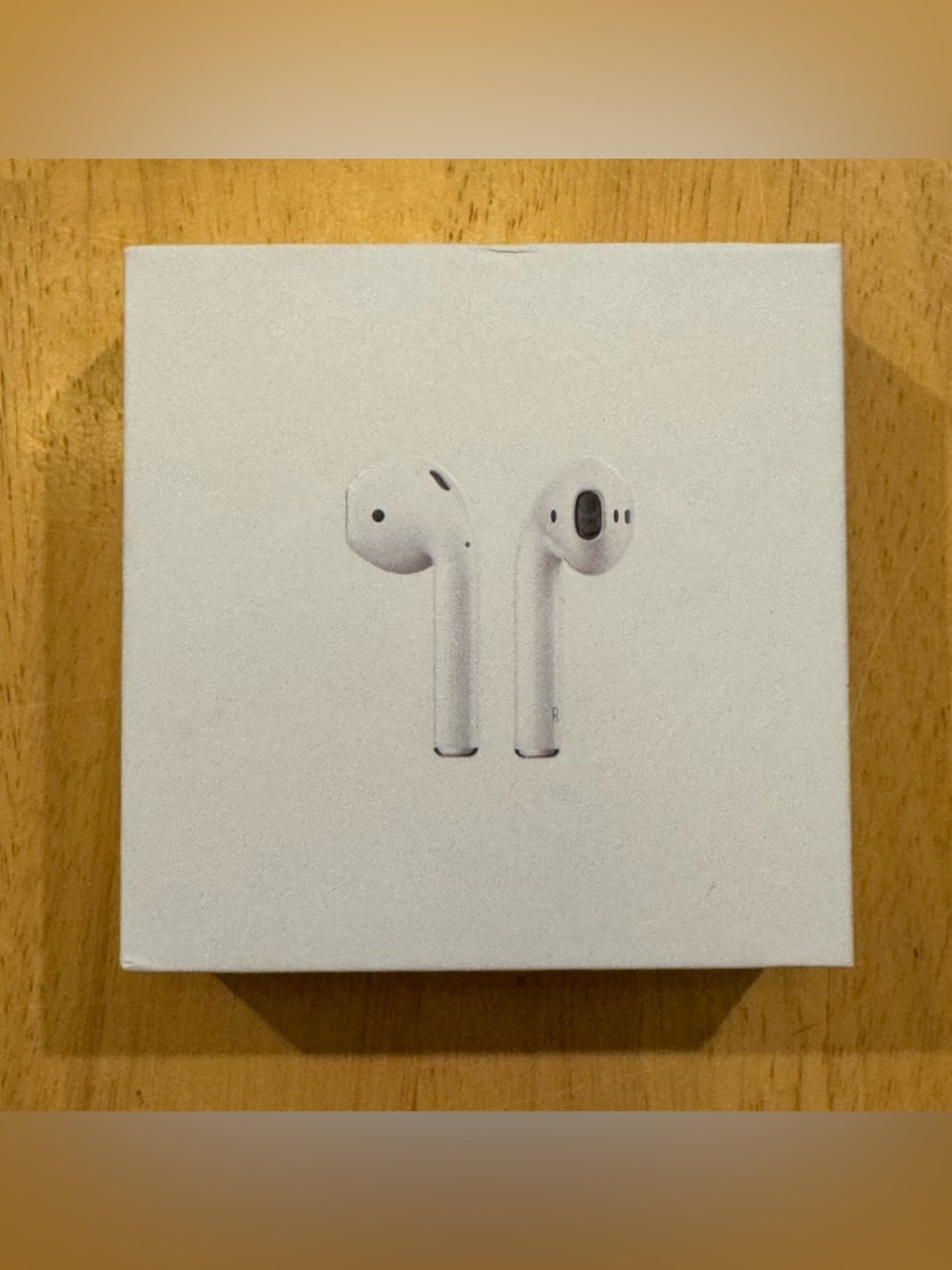 Apple White Wireless Earbuds with Charging Case